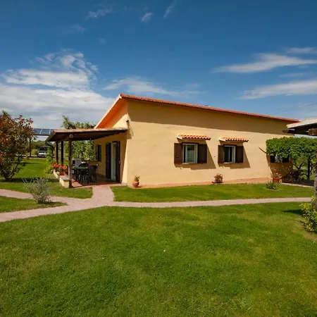 Agriturismo Podere Pernice شقة فندقية مونتالتو دي كاسترو