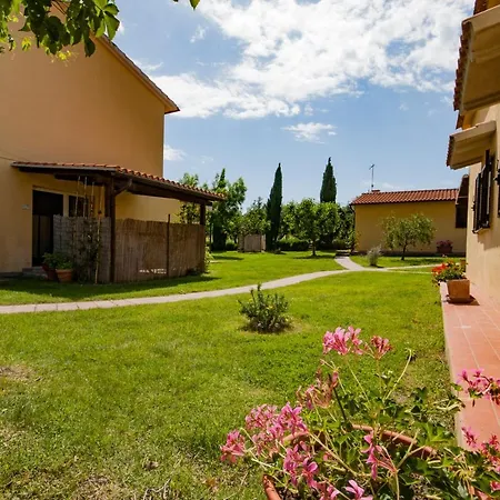 Agriturismo Podere Pernice شقة فندقية
